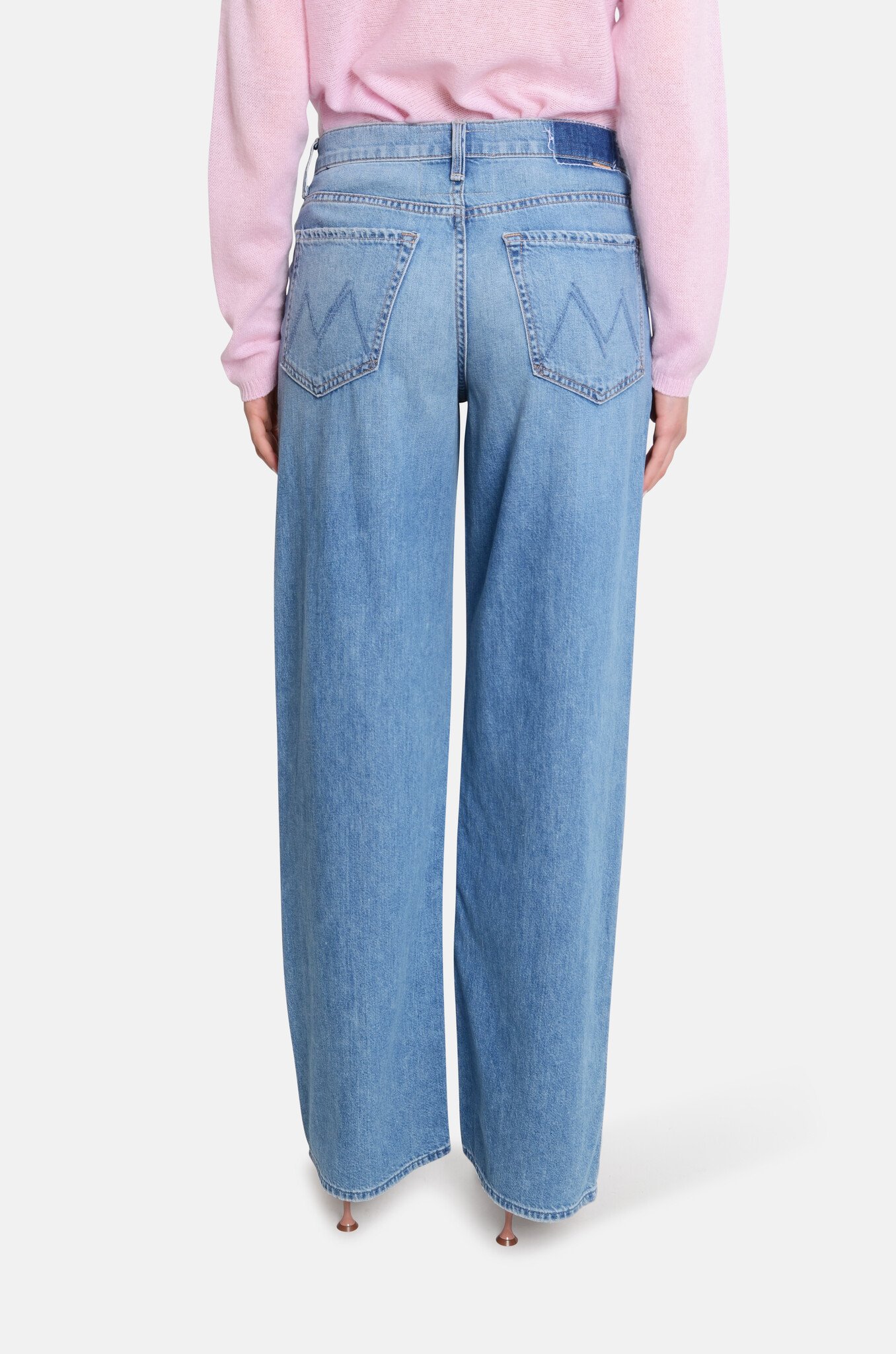 The Spinner Sneak in Tomorrow Never Knows-4