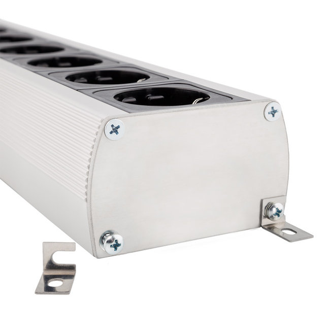 Supra MD-04-EU/SP stekkerdoos met 3 voudige overspanningsbeveiliging