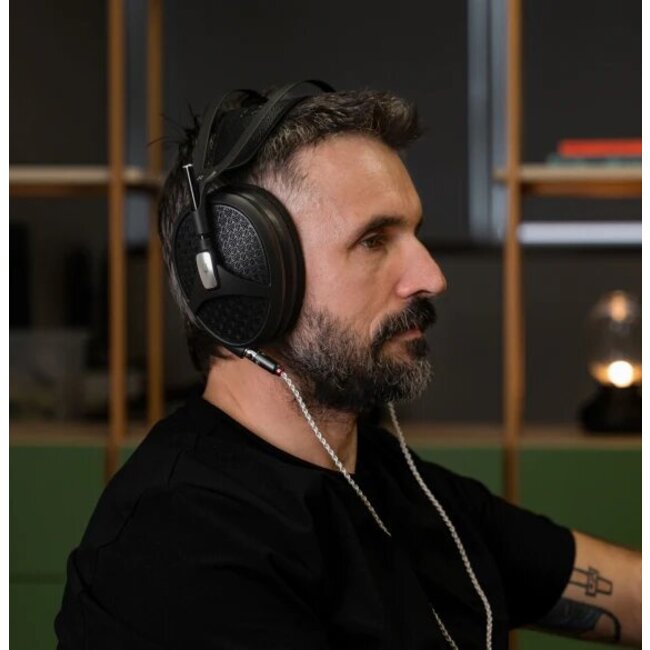 Meze Audio Empyrean II