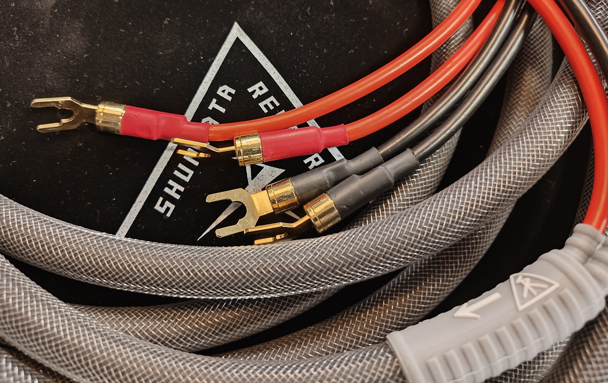 Shunyata Venom Speaker Cable set STIS