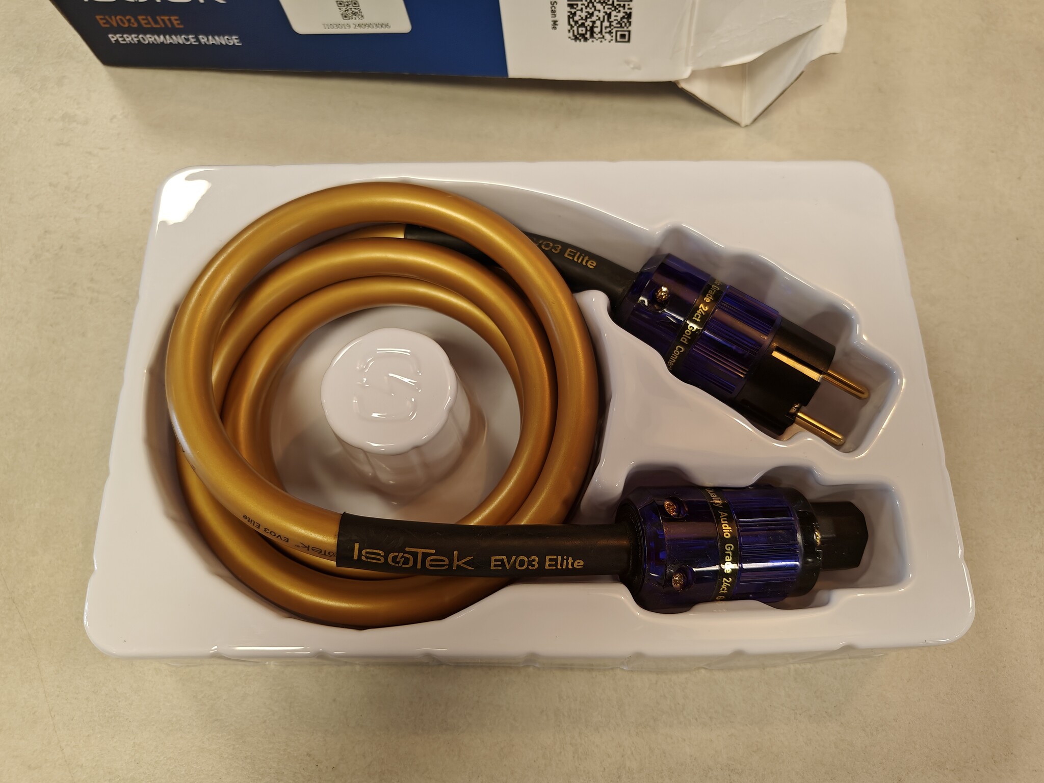 Isotek EVO3 ELITE Power C15 2m (07-2024) Occasion