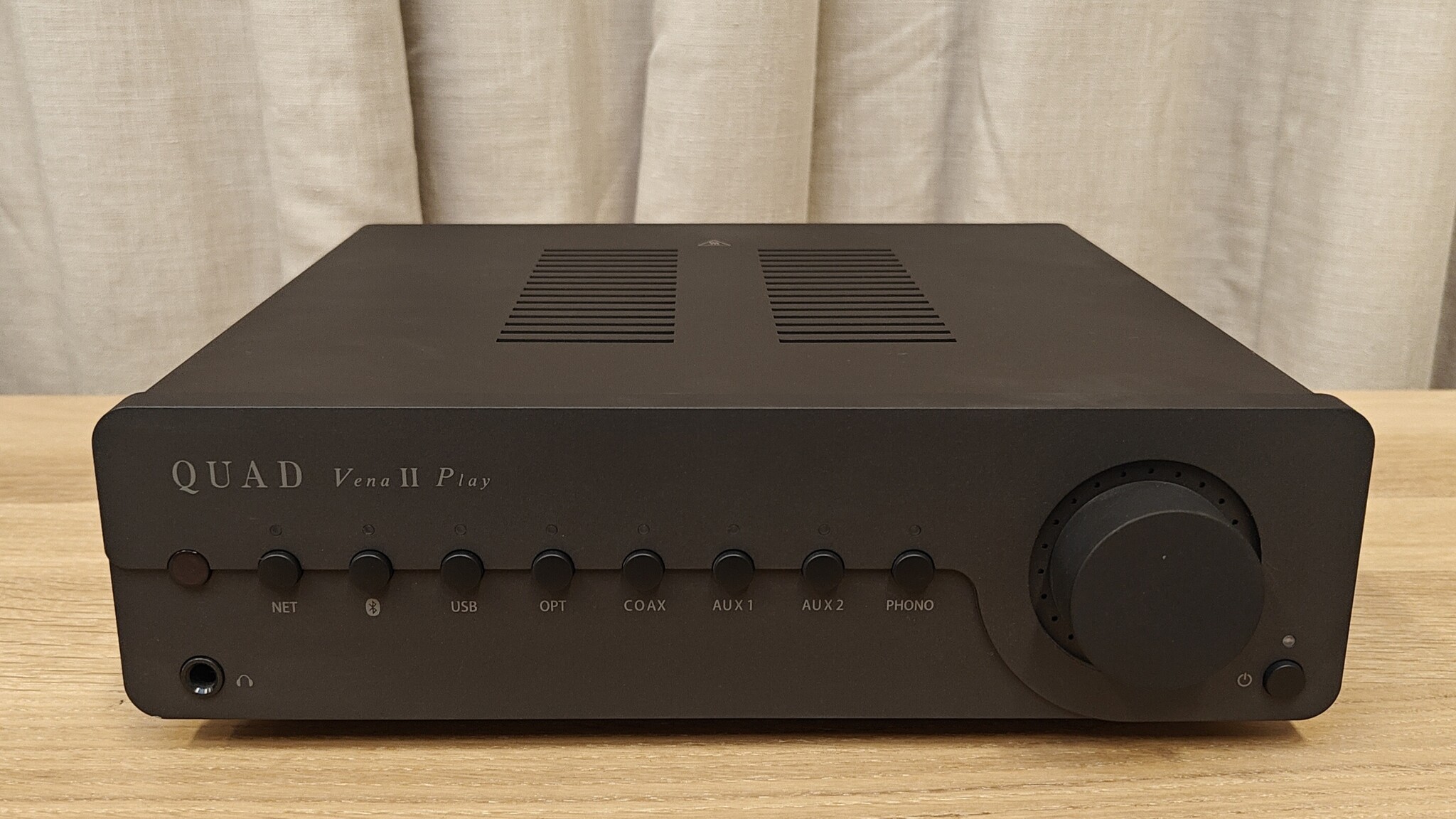 Quad Vena 2 Play stereo versterker/streamer occasion (03-2022)