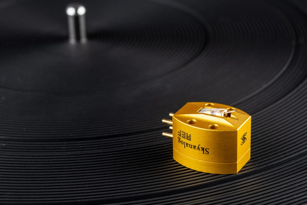 Skyanalog Reference MC