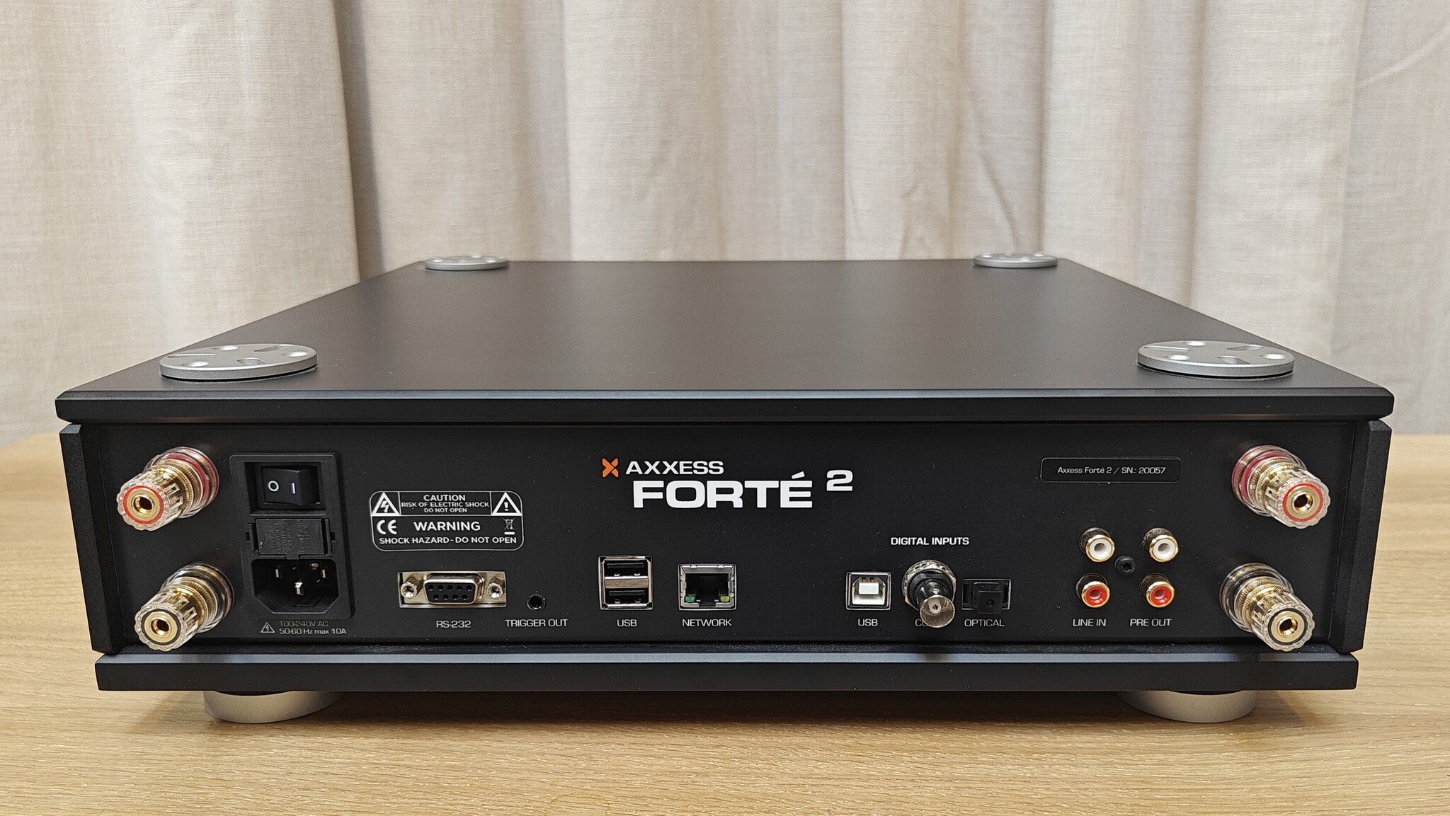 Axxess Forte 2 met Noir voetjes occasion (04-2026)