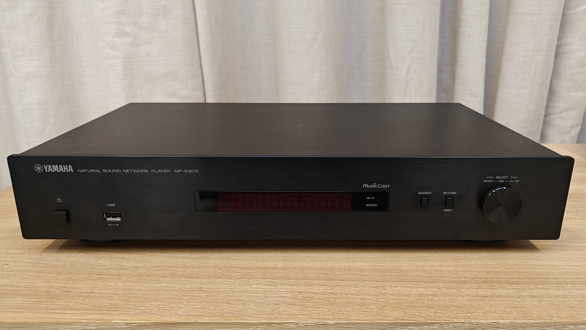 Yamaha NP-S303 Streamer Black Occasion