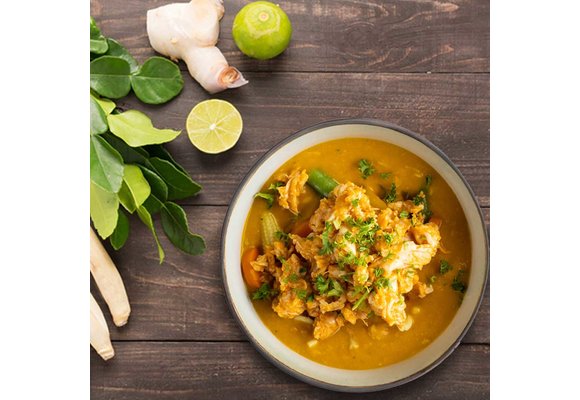 Thaise Rode Curry Soep met Kip