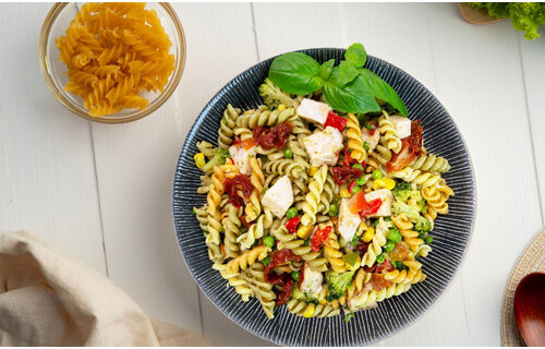 Afvallen: Pasta salade - Gerookte kip