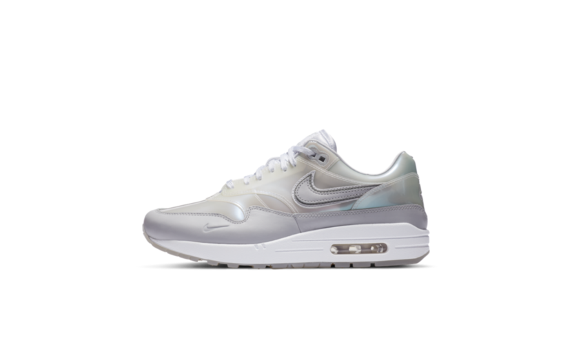 nike air max 1 snkrs day white