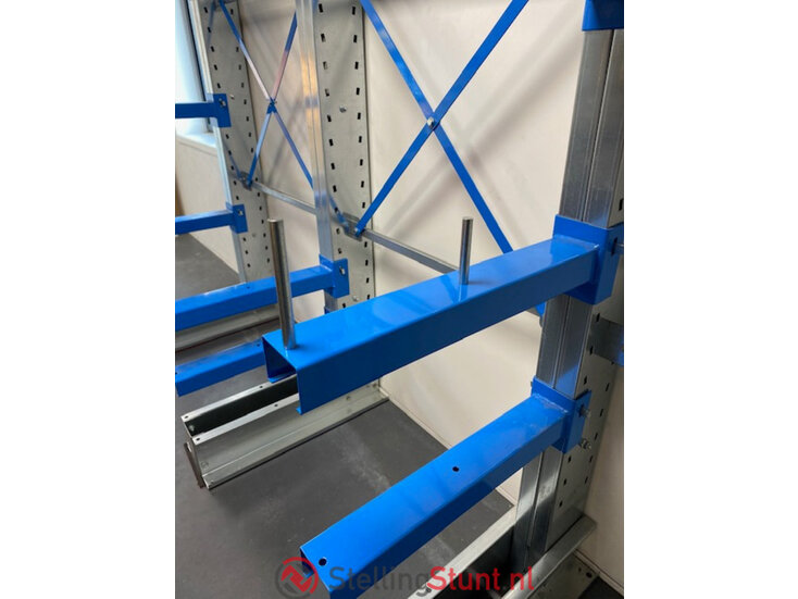 Draagarmstelling Basisvak Enkelzijdig 2432x1000x1000mm (hxbxd)