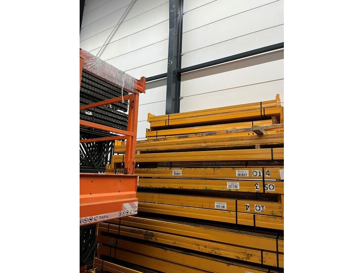 Ligger NedconPR 2246x90x40mm oranje