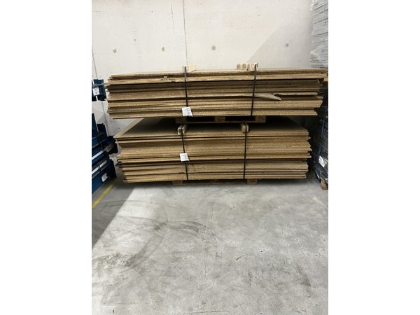 Spaanplaat 2450/2500x1100x18mm