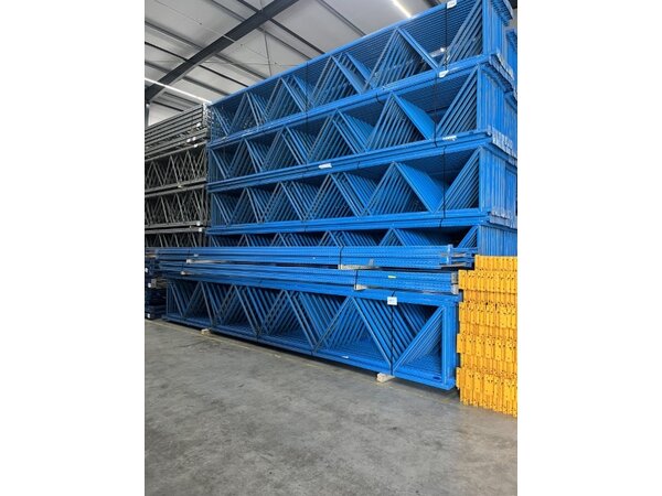 Staander Stow50 7500x1100x85x65mm blauw