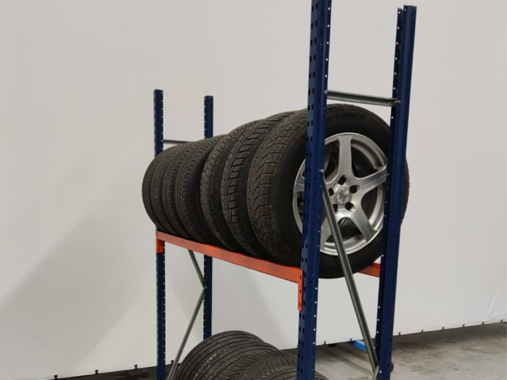 Kimer magazijnstellingen voor duurzame opslag Bandenstelling (met velg) Basisvak 3000x2800x400mm (hxbxd)