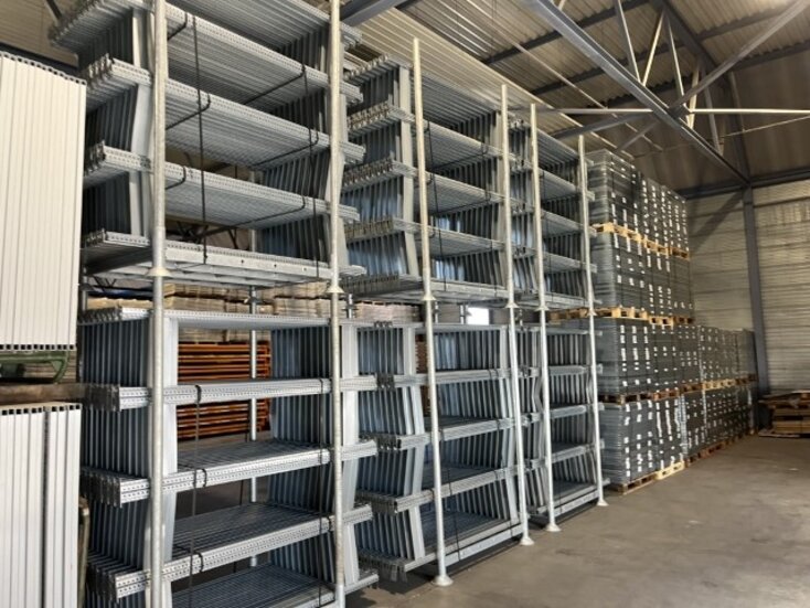 Legbord Stow 1265x500x35mm verzinkt