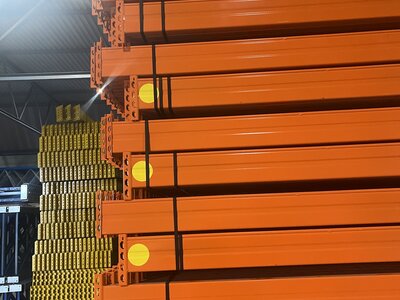 Ligger Stow50 2700x110x50mm oranje