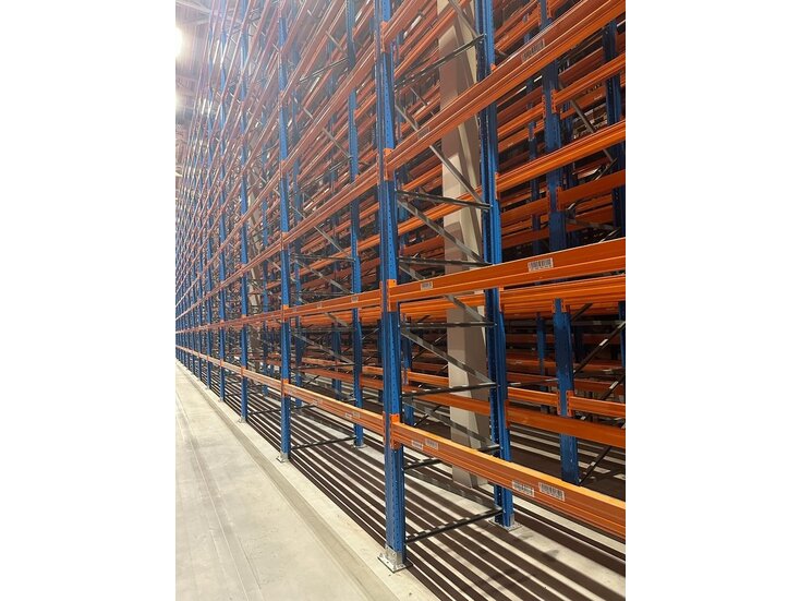 Stow Mooie ZWARE partij palletstelling Stow 11800mm hoog!