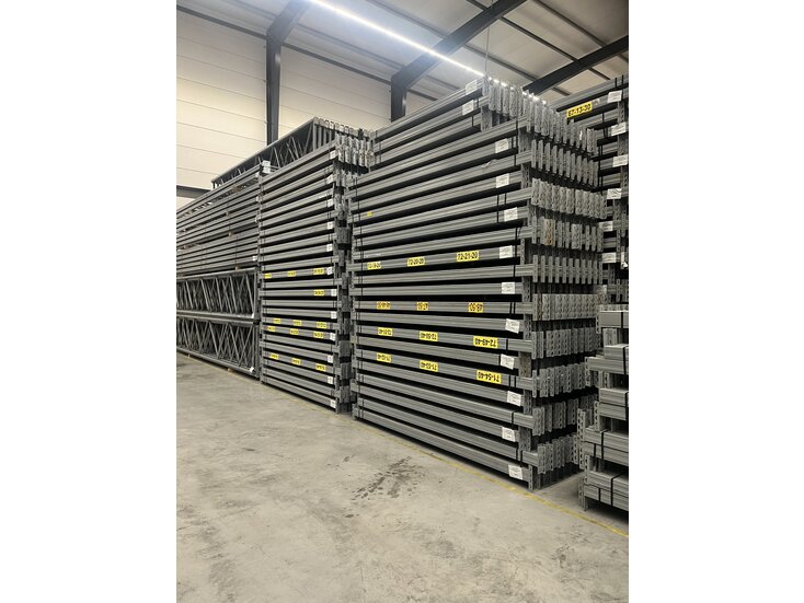 Ligger Stow50 2900x100x50mm grijs