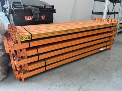 Ligger Overtoom 2700x90x50mm oranje