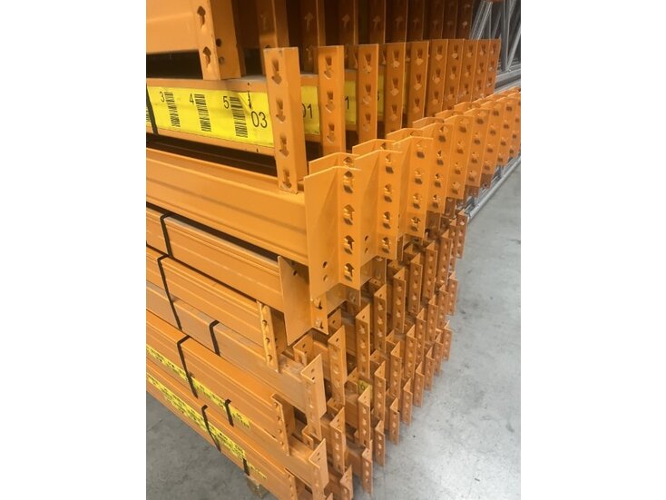 NEDCON magazijnstellingen Ligger NedconPR 2845x110x40mm oranje