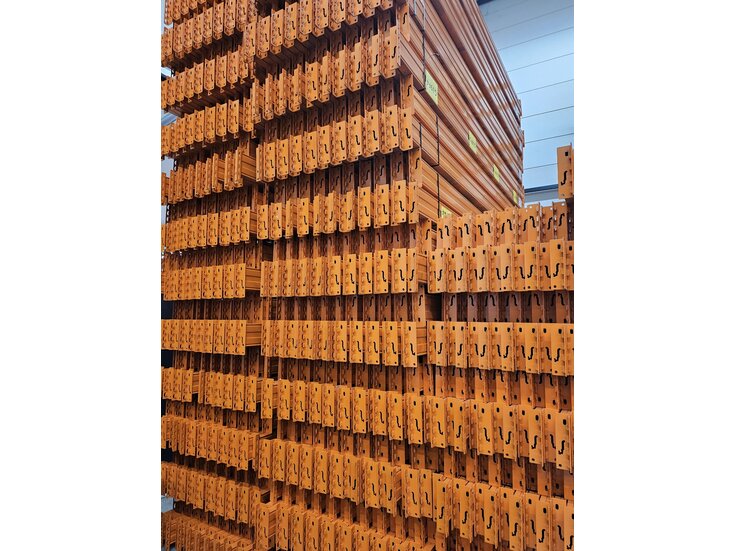 Ligger Stow50 3300x140x50mm oranje