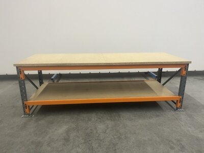 Gebruikt Werktafel 2860x1045x955mm (lxbxh)