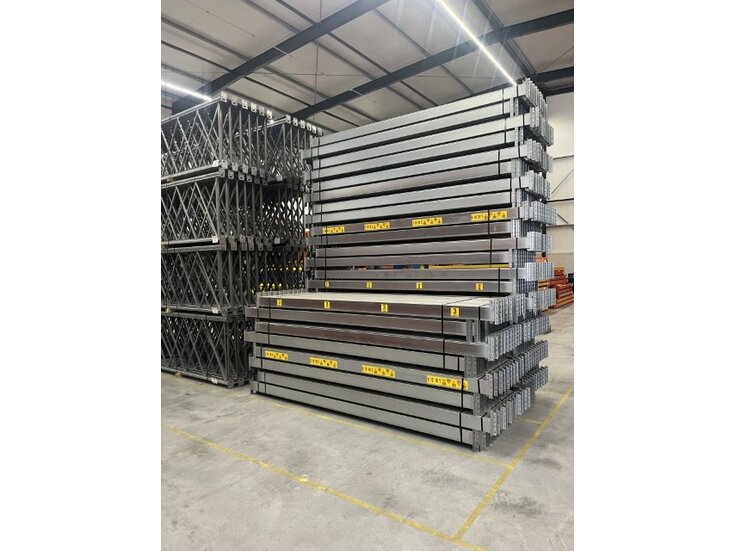 Dexion magazijnstellingen voor elk magazijn Ligger DexionP90 3595x140x40mm verzinkt