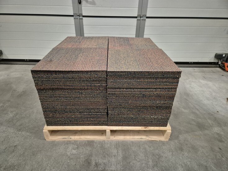 Tapijttegels Partij  |  pallet 100m2