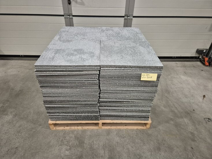 Tapijttegels Partij  |  pallet 100m2