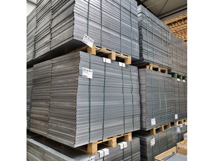 Stow Basisvak gebruikte Stow legbordstelling 2500x1335x600mm (hxbxd) 6 niveaus