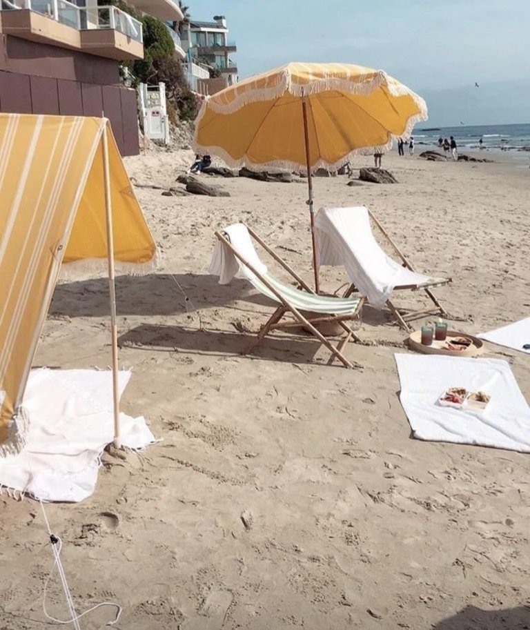 Beach Tent Vintage Yellow Stripe - Club 