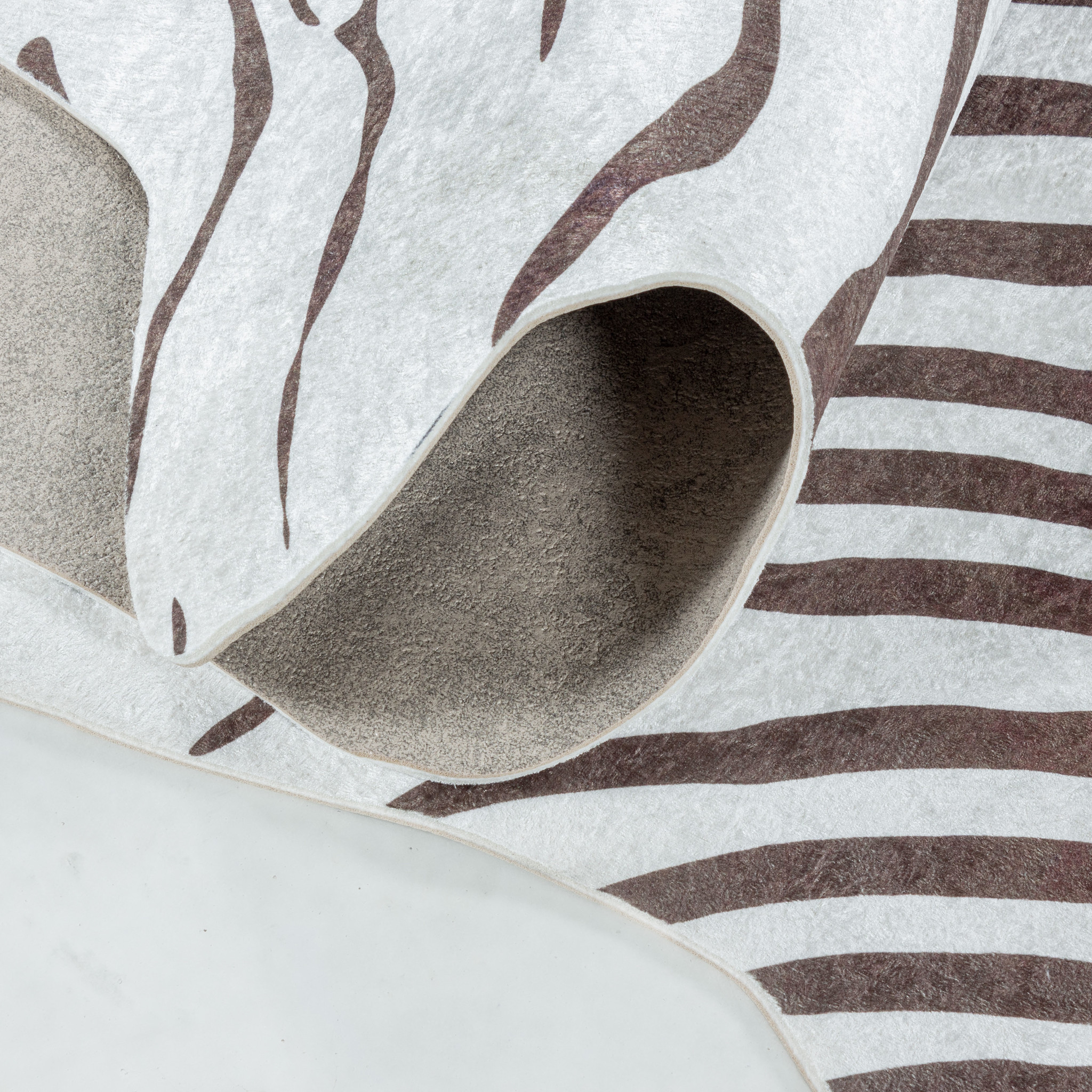 Vacht van Imitatiebont Wasbaar Dierenhuid Laagpolig Bruin