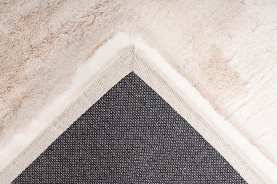 Ethernity Luxe Soft Fluffy Hoogpolig Vloerkleed Crème