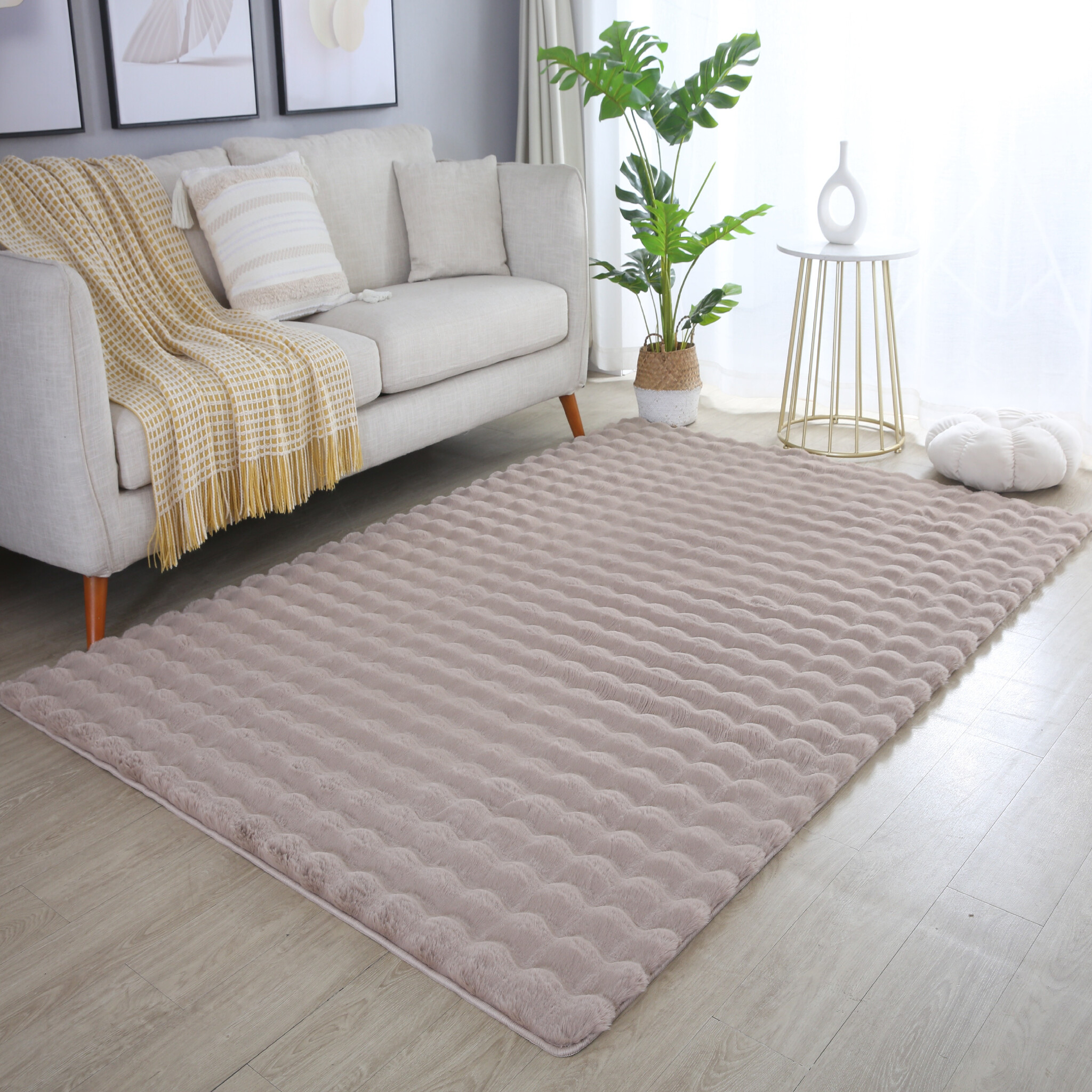 Ambiance Fluffy - Hoogpolig Vloerkleed - Uni Effen Kleur - Beige - Woonkamer Tapijt - Met Katoenen Rug
