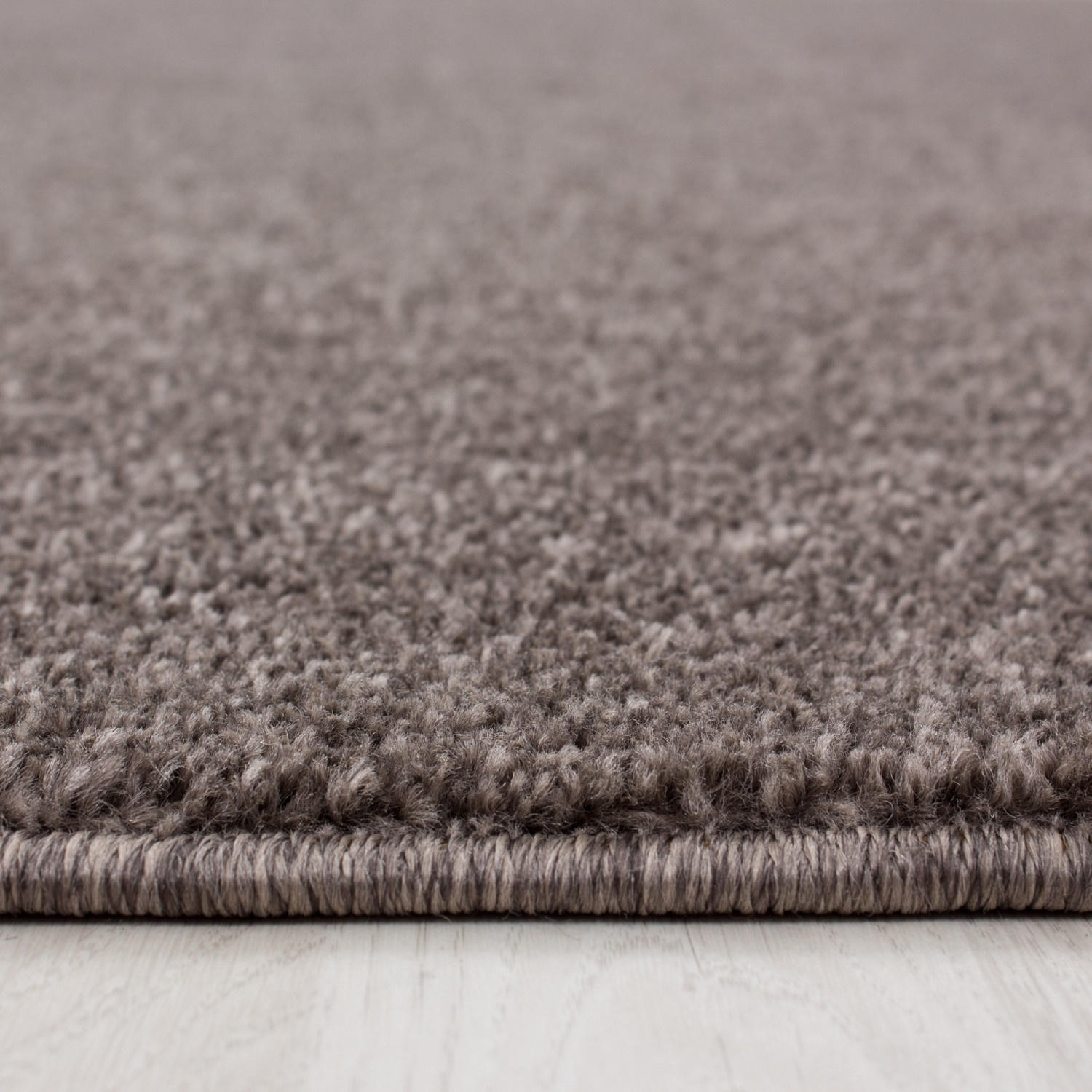 Outlet- Basics Effen Vloerkleed Bruin Laagpolig