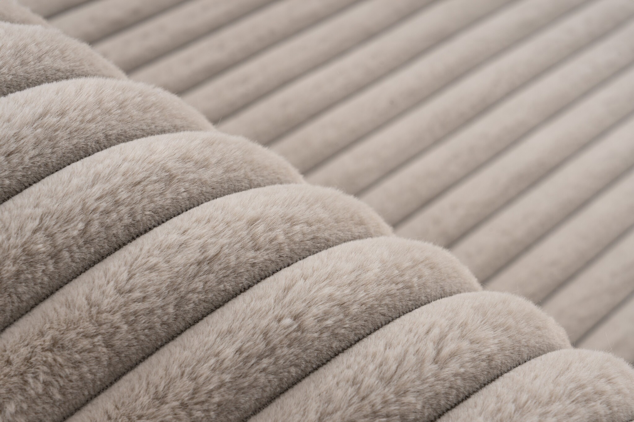 Plush Soft - Fluffy Vloerkleed - 3D Effect, Hoogpolig, 100% Polyester, Super Soft Touch - Taupe