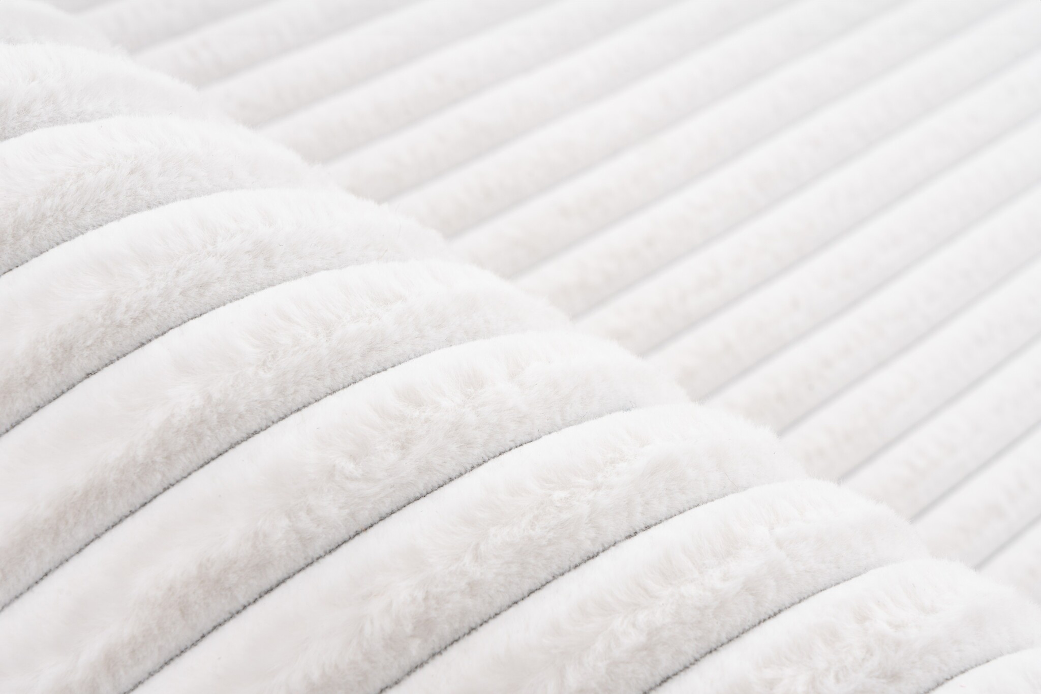 Plush Soft - Fluffy Vloerkleed - 3D Effect, Hoogpolig, 100% Polyester, Super Soft Touch - Creme