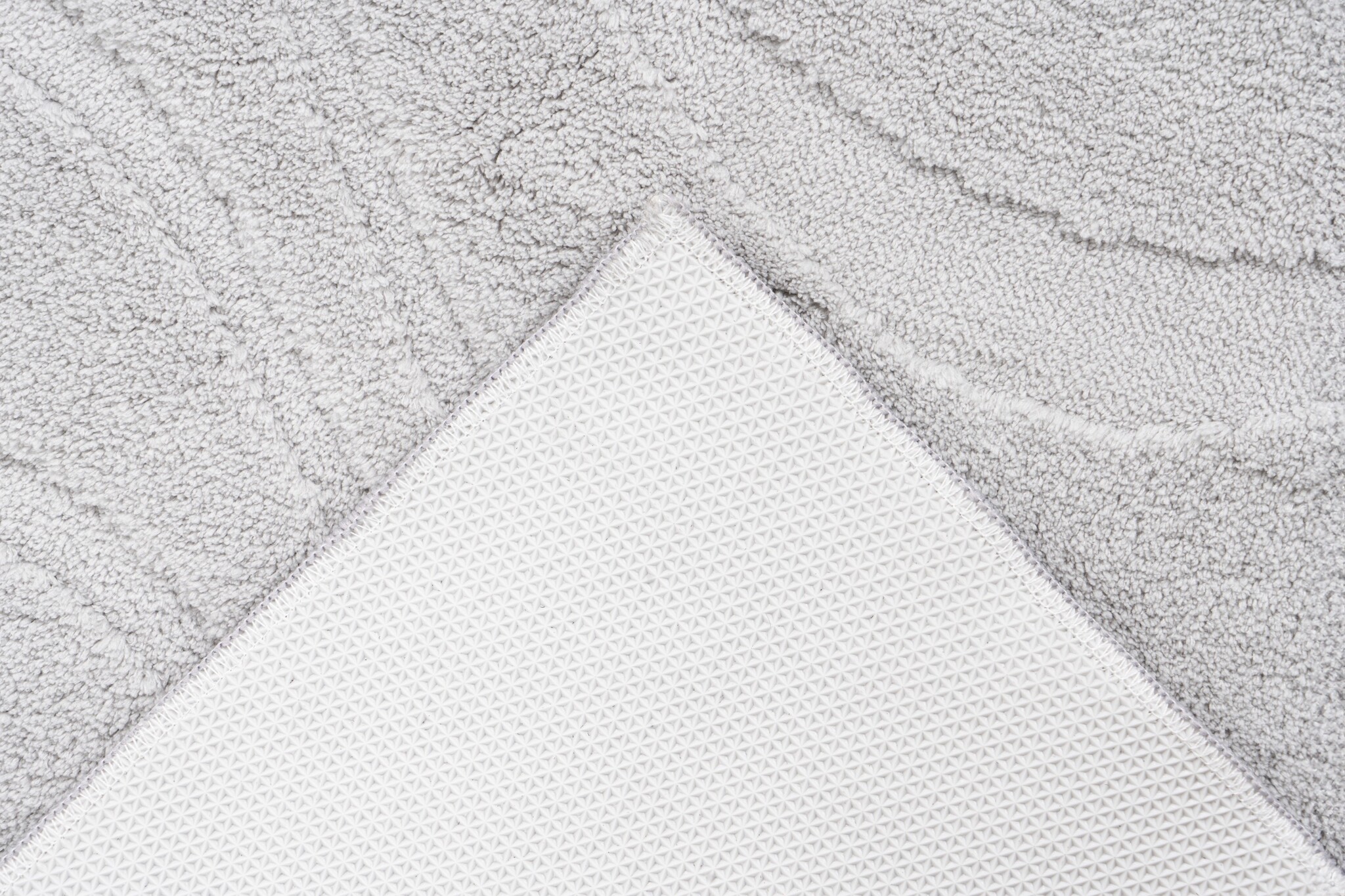 Lina Luxe Badmat – Fluffy - Hotelkwaliteit – Wasbaar & Anti-slip – 100% Polyester, Soft Touch – Zilver