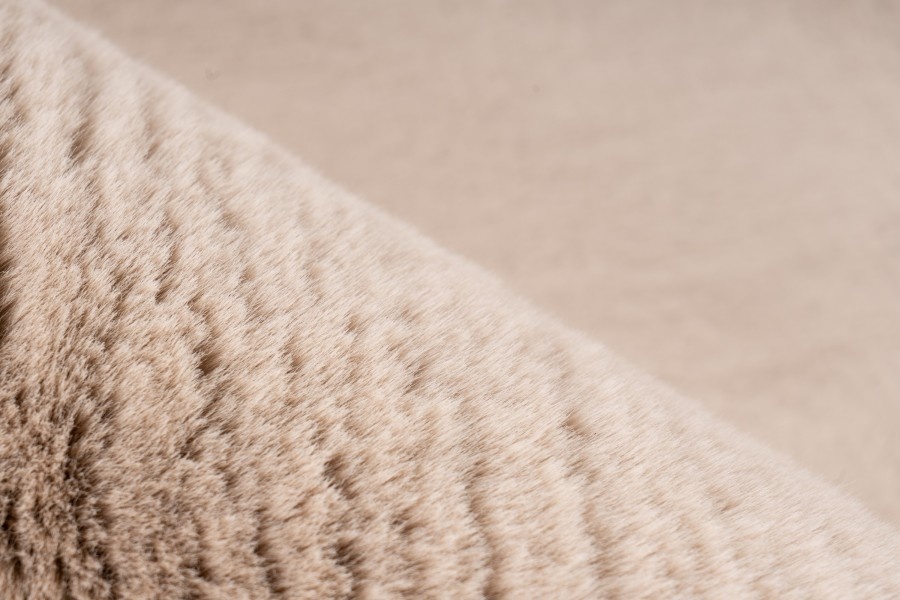 Comfy Fluffy - Effen Hoogpolig - Modern Vloerkleed - Beige