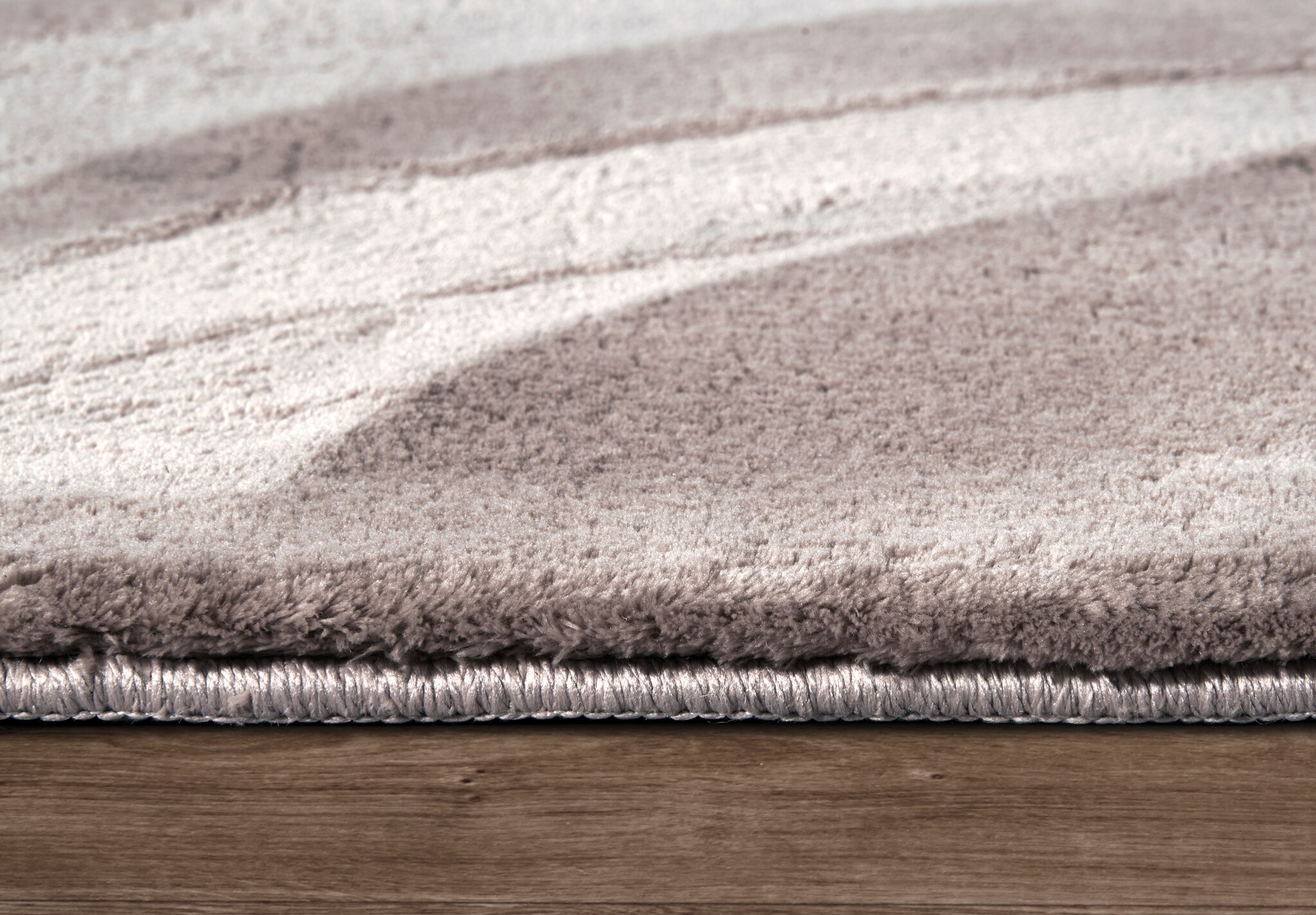 Villeroy & Boch Leon Hoogpolig Vloerkleed Lichtgrijs