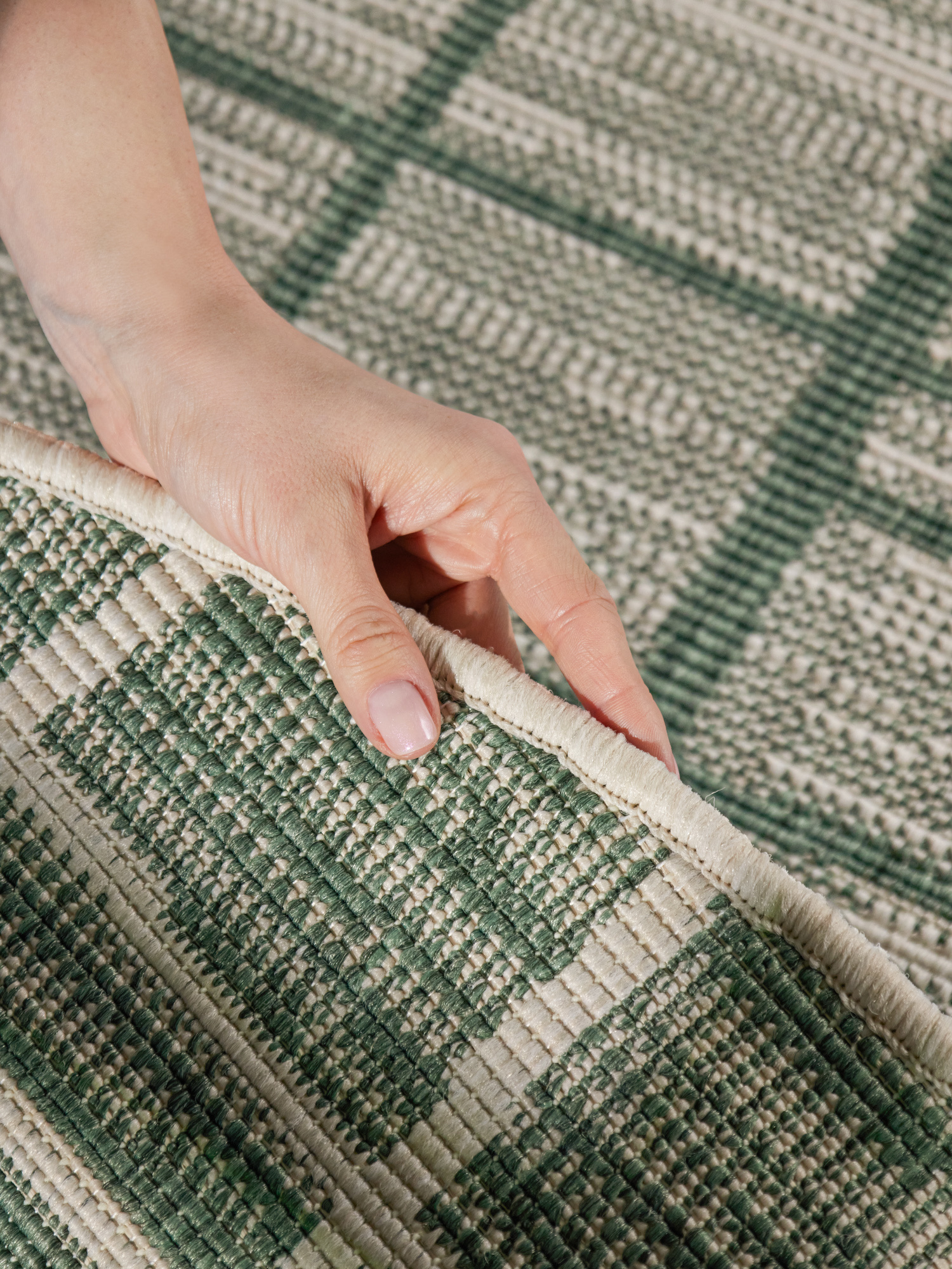 Ted Baker Haringey Rond Buitenkleed Groen Wit