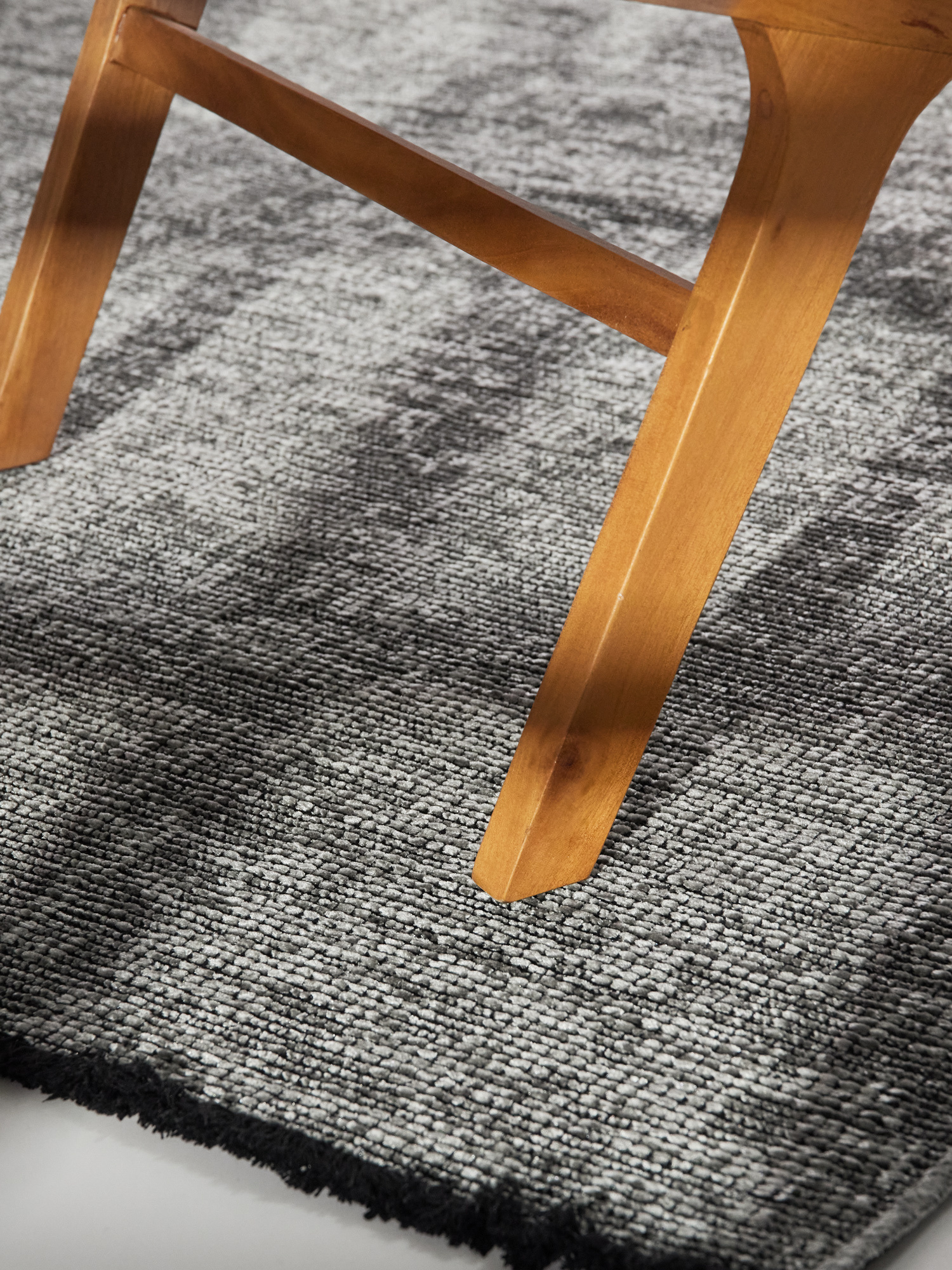 Elle Decoration Brilliance Laagpolig Vloerkleed Zilver Grijs