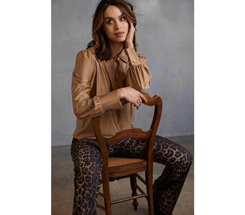 Helena Hart Top Seda Glans Camel