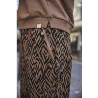 Zoso Print Travel Pant Mocha Navy