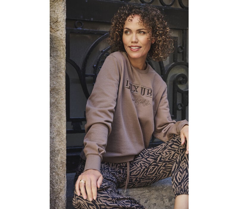 Zoso Luxury Embroidery Sweater Mocha