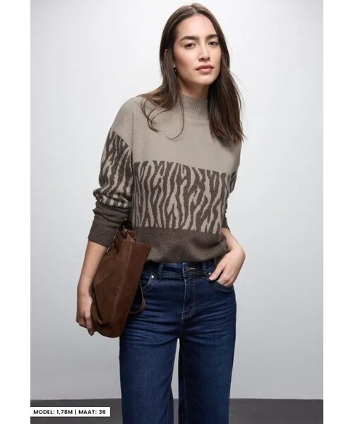 StreetOne Street One Color Block Jacquard Sweater StreetOne Street One Color Block Jacquard Sweater