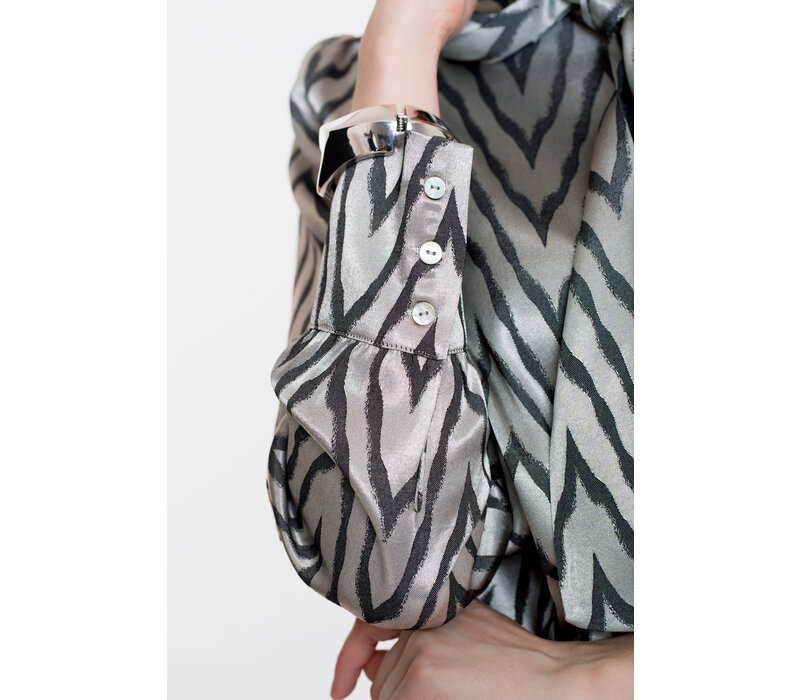 Geisha Blouse Animal Silver Silver Grey