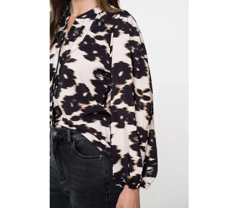Geisha Blouse Flowers White