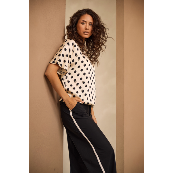 Helena Hart Top Row Print 