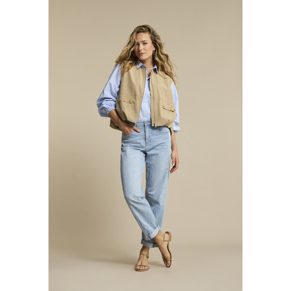 Red Button Ivy Sleeveless Gathering 