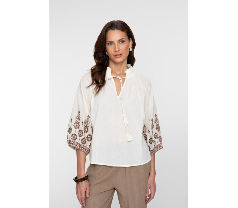 Geisha Blouse Embroidered Sleeves Off White Ginger